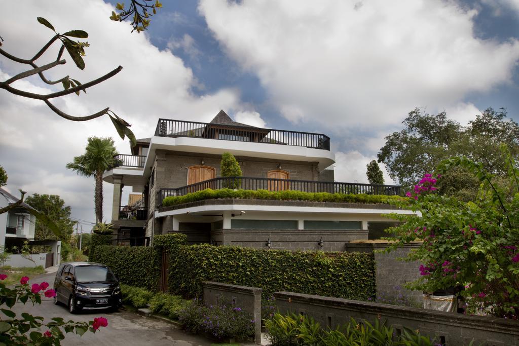 Puri Ratu Jimbaran Villa Luaran gambar